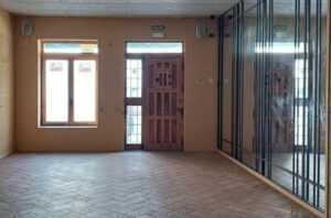 Interior fachada local en venta en Vejer