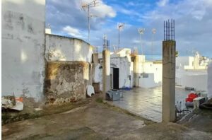 Amplia terraza local en venta Vejer